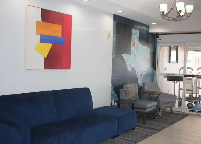 Holiday Inn Express Hotel & Suites Shamrock North By Ihg